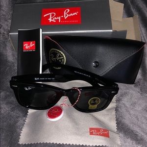 Ray-Ban Sunglasses - Brand New Wayfarer 😎50mm